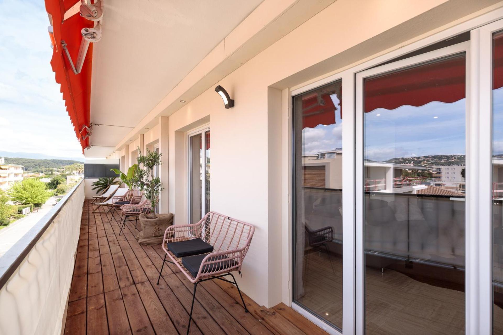 Spacieux Appartement De 114 M2 A 5 Min Des Plages - Proximite Tous Commerces Et Transports Antibes Exterior photo